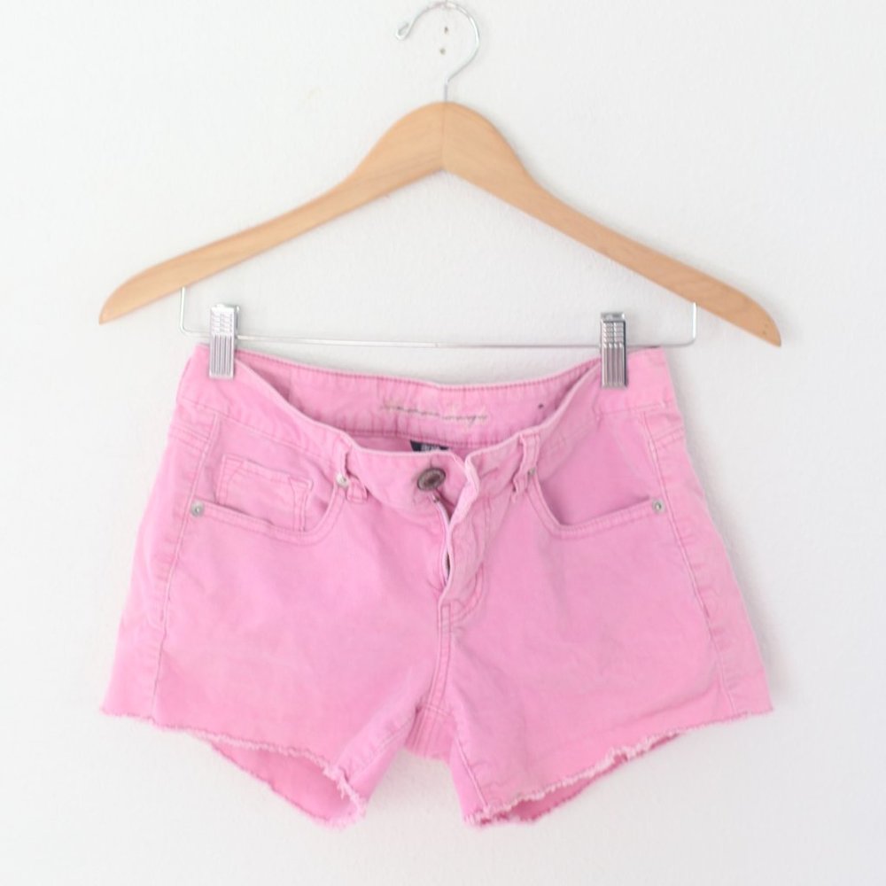 American Eagle pink cord corduroy shorts 4